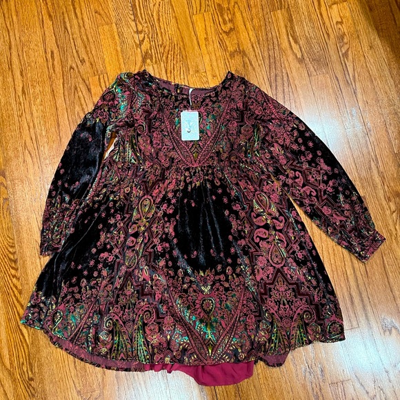 Free People Dresses & Skirts - Free People crushed velvet dress.  Fully lined. New with tags.